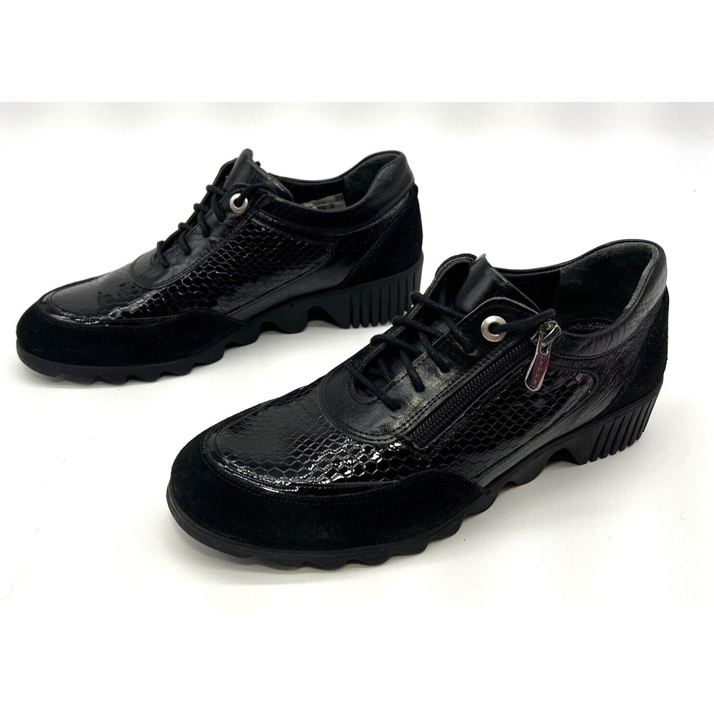 KEMAL TANCA Wimens Size 8 EU 39 Snake Skin Pattern Black Suede Leather Shoes